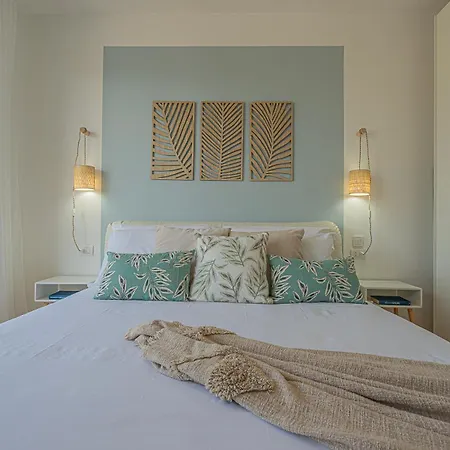 Bossanova Family - Your Glimpse Of The Appartement Sirmione