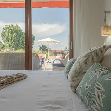 Bossanova Family - Your Glimpse Of The Appartement *