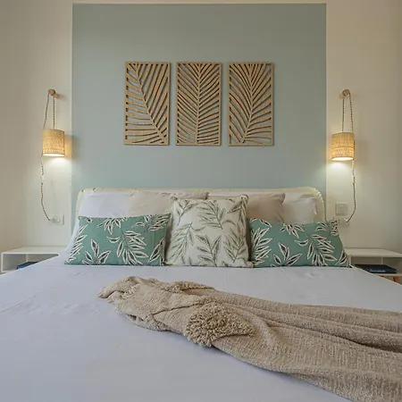 Bossanova Family - Your Glimpse Of The Appartement